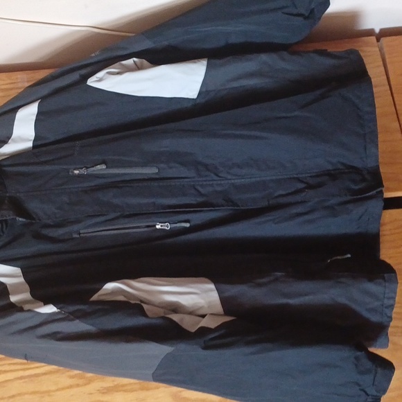 Men's Jacket - Picture 2 of 4